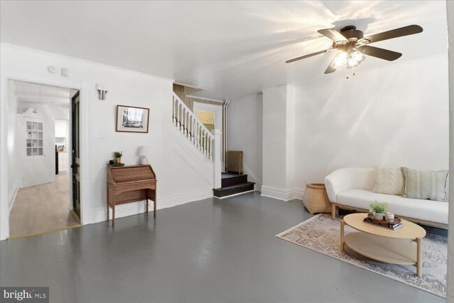 Foto del edificio - 819 E Marion St