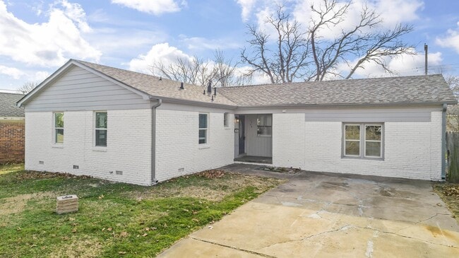 Building Photo - 7508 E 28th St