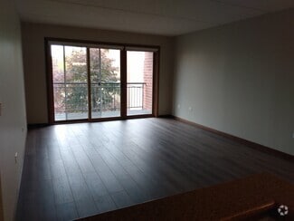 Building Photo - 6441 W Warner Ave