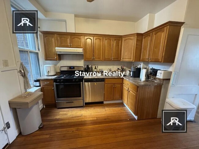 Foto del edificio - 3 bedroom in Brookline MA 02445
