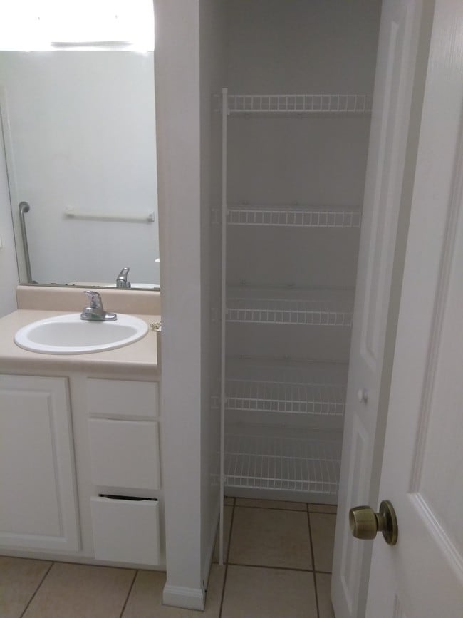 1X1 renovados - LeMans Apartments of Lakeland