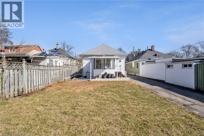 Building Photo - 229 Geneva St