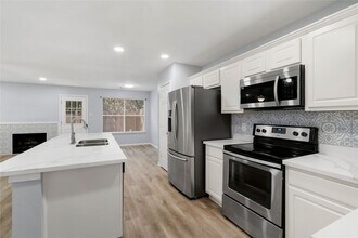 Building Photo - 38 N Walden Elms Cir