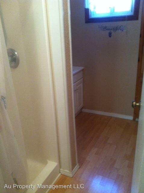 Foto del edificio - 1 br, 1 bath House - 4101 Tulane Rear