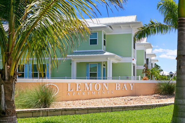 Building Photo - Lemon Bay Apartments