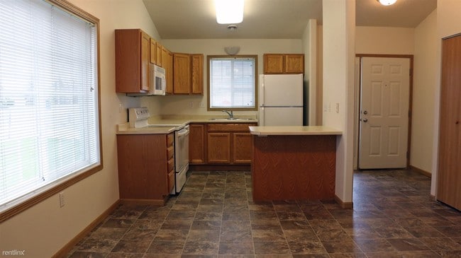 Building Photo - 2 br, 2 bath Townhome - Belsly VII Townhomes
