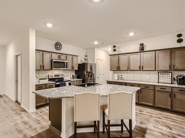 Building Photo - 3350 Everly Dr