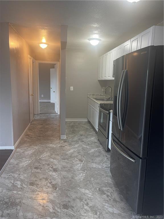 Building Photo - 1027 Old Colony Rd