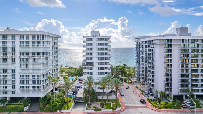 Building Photo - 8911 Collins Ave