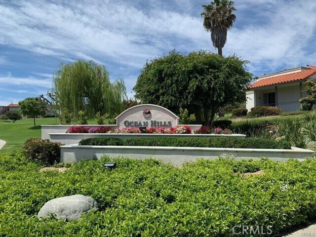 Building Photo - 701 Calle Los Olivos