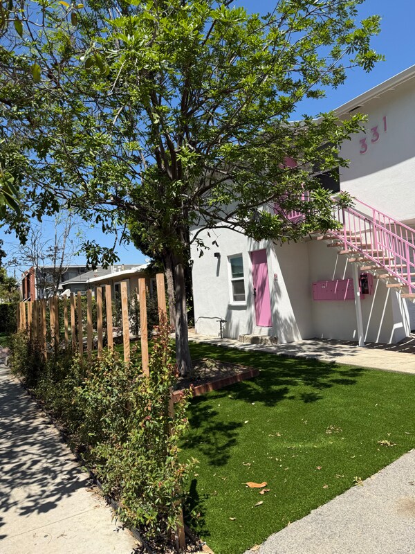 Foto principal - 331 W Windsor Rd