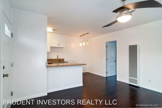 Foto del edificio - 1413 Hemlock Ave
