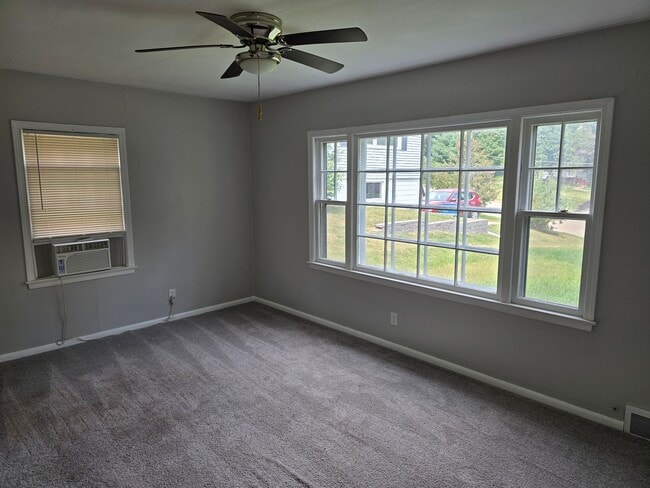 Living Room - 5618 Dagle Dr