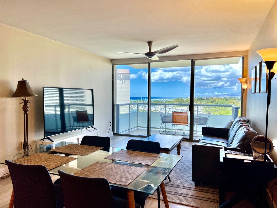 Foto principal - 1551 Ala Wai Blvd