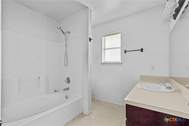 Building Photo - 4303 Sonora Dr