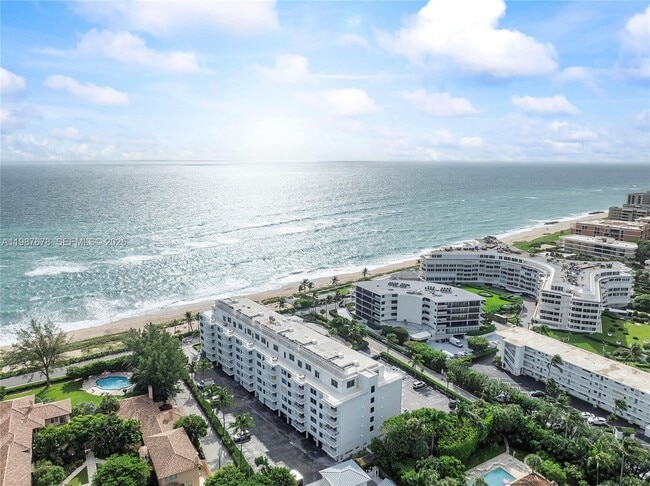 Foto del edificio - 170 N Ocean Blvd