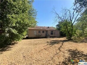 Building Photo - 1209 Gray Dr