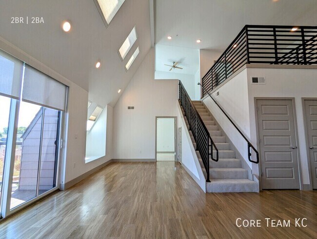 Foto del edificio - 2455 Troost Ave