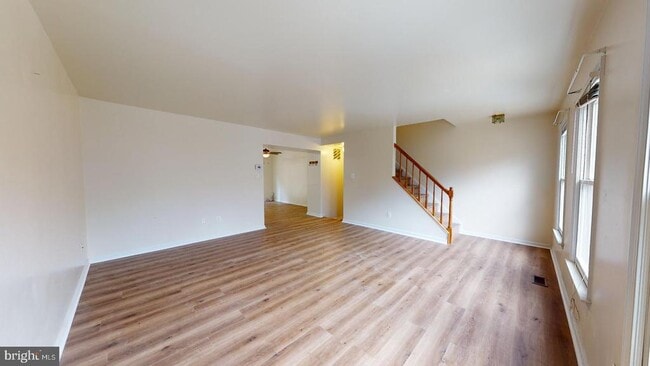 Building Photo - 110 Rolling Hill Ct