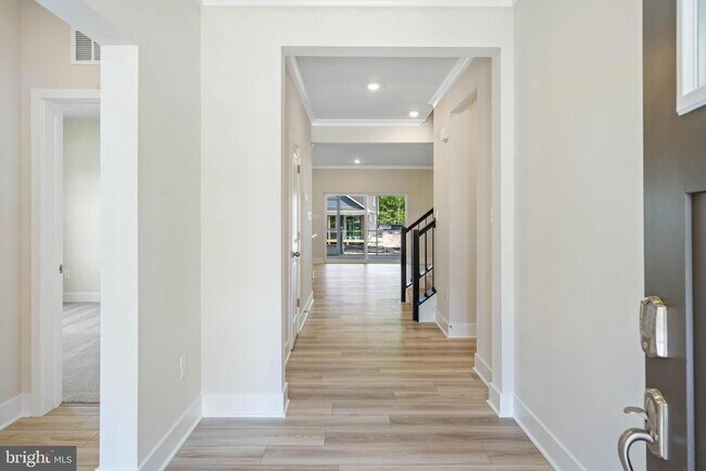 Building Photo - 31531 Deep Pond Ln
