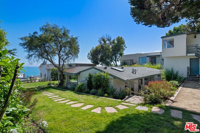 Foto del edificio - 31562 Broad Beach Rd