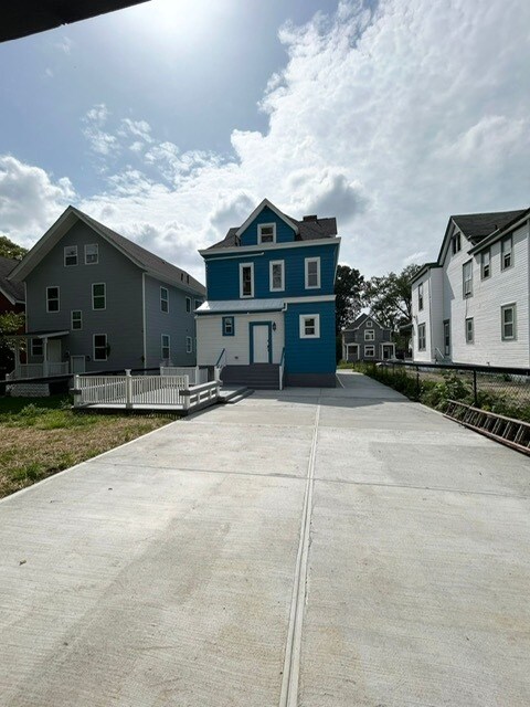 Foto del edificio - 3324 Spokane Ave