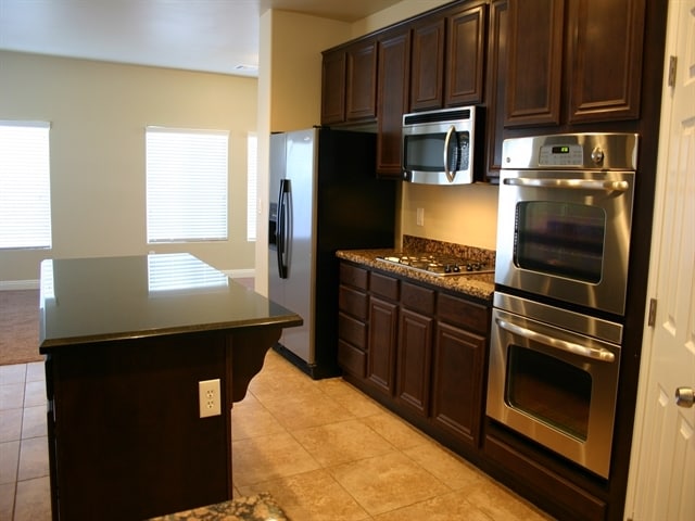 Foto del edificio - 2812 E Gables Vale Ct