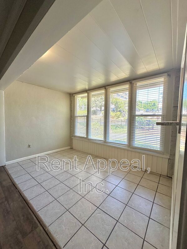 Foto del edificio - 346 Carpenter Dr NE