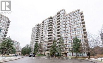 Building Photo - 91 Townsgate Dr