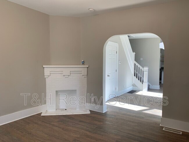 Foto del edificio - 1125 Churchman Ave