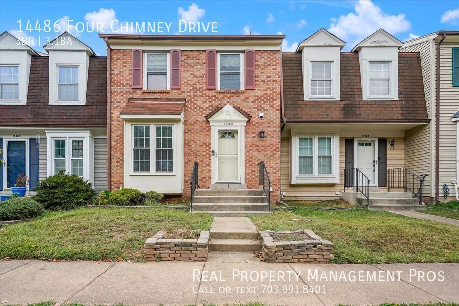 Foto principal - 14486 Four Chimney Dr