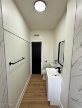 Building Photo - 3308 Archwood Ave