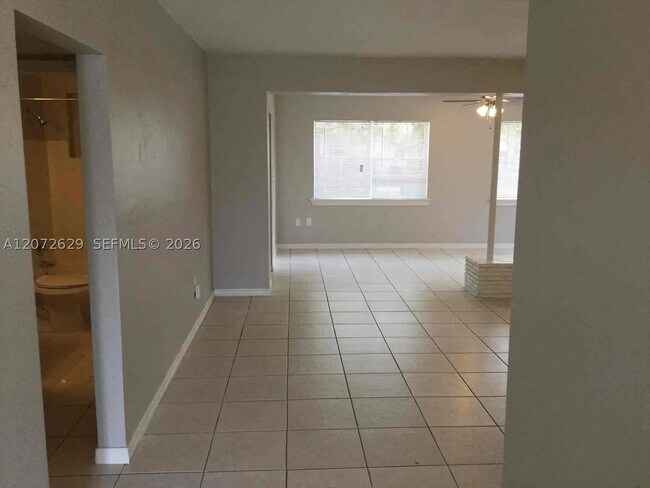 Building Photo - 980 NW 182nd St