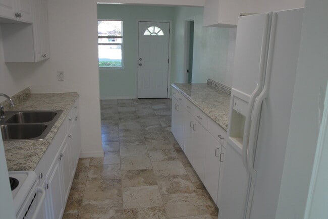 Photo - Three Bedroom One Bathroom House For Rent