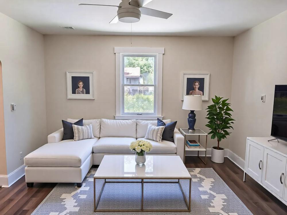 Primary Photo - 3 bedroom in Evanston IL 60202