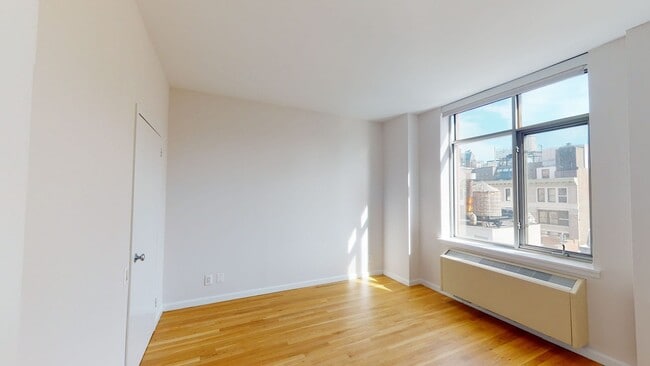 Interior Photo - 21 Chelsea