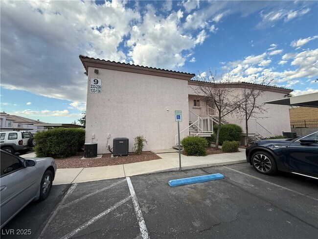 Foto del edificio - 4555 E Sahara Ave