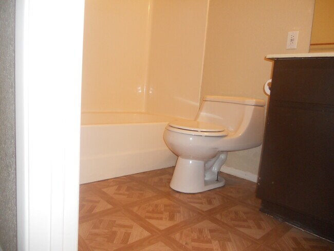 Foto del edificio - 97 N Cooper Rd