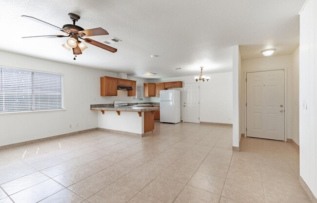 Foto del edificio - Sanger Home for Rent