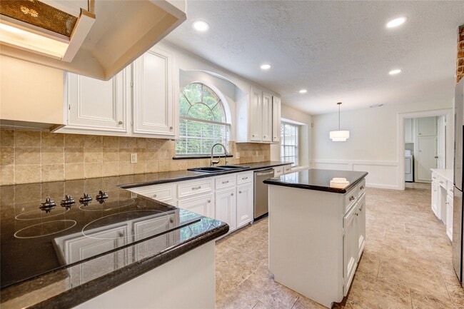 Foto del edificio - 1603 Leatherwood Dr
