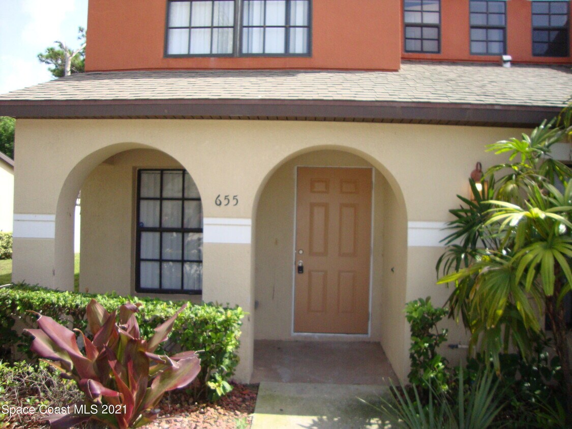 Foto principal - 655 Margie Dr