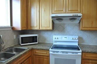 Building Photo - 12707 Boheme Dr
