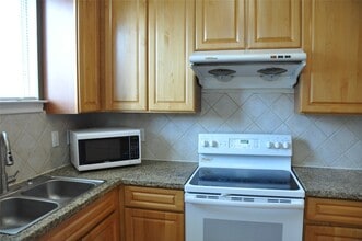 Building Photo - 12707 Boheme Dr