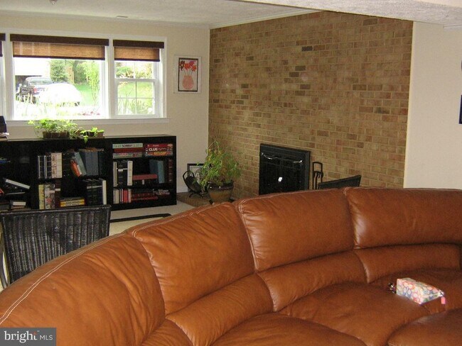 Foto del edificio - 4218 Shannon Hill Rd