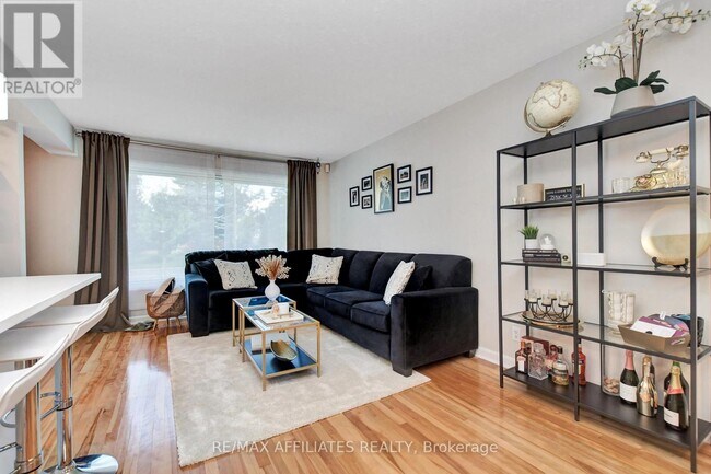 Photo du bâtiment - 1318 Highgate Rd