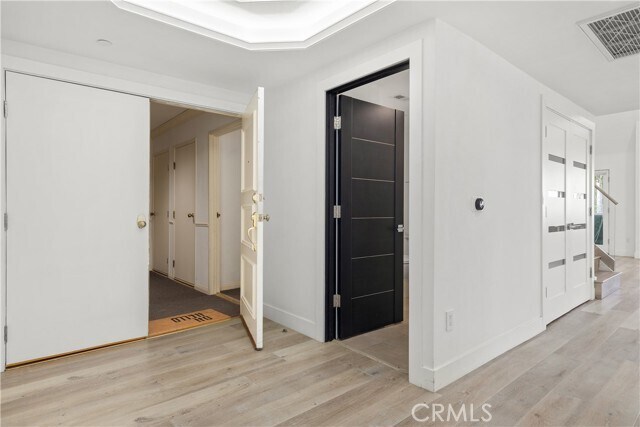 Foto del edificio - 4235 Mary Ellen Ave