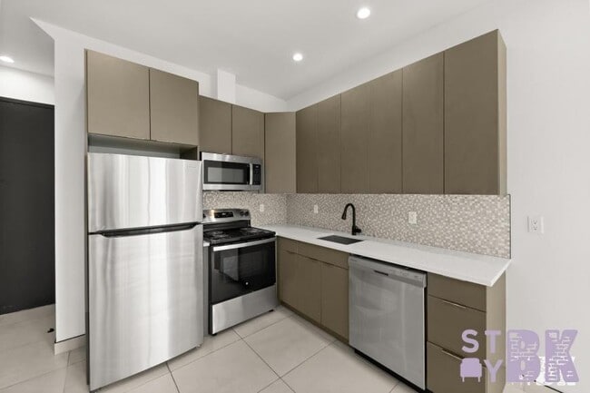 Building Photo - 2 bedroom in BROOKLYN NY 11207