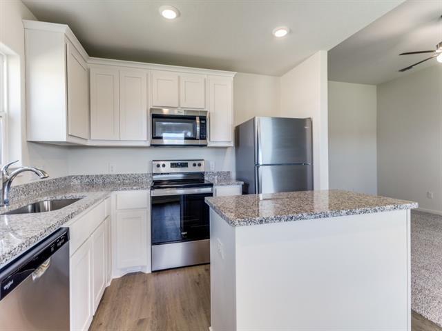 Building Photo - 4811 Delano St