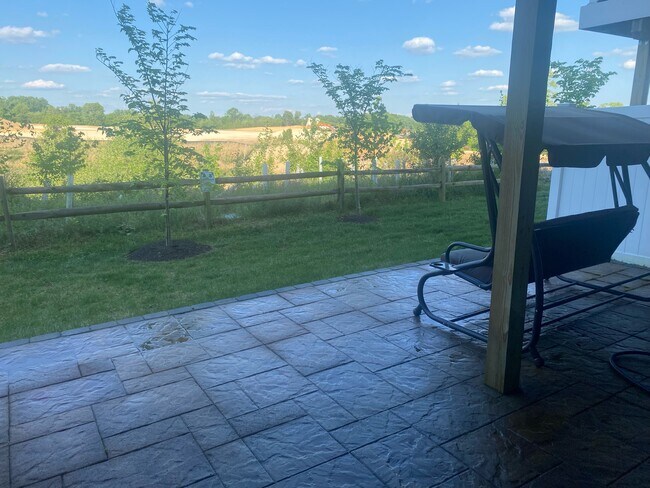 Foto del edificio - 9740 Glassy Creek Way