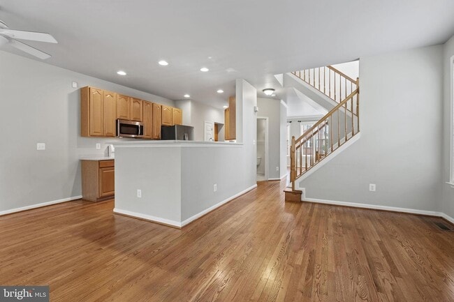 Building Photo - 1208 Cambria Terrace NE